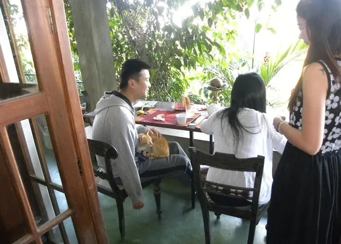 Pekoetrails Hantana Homestay